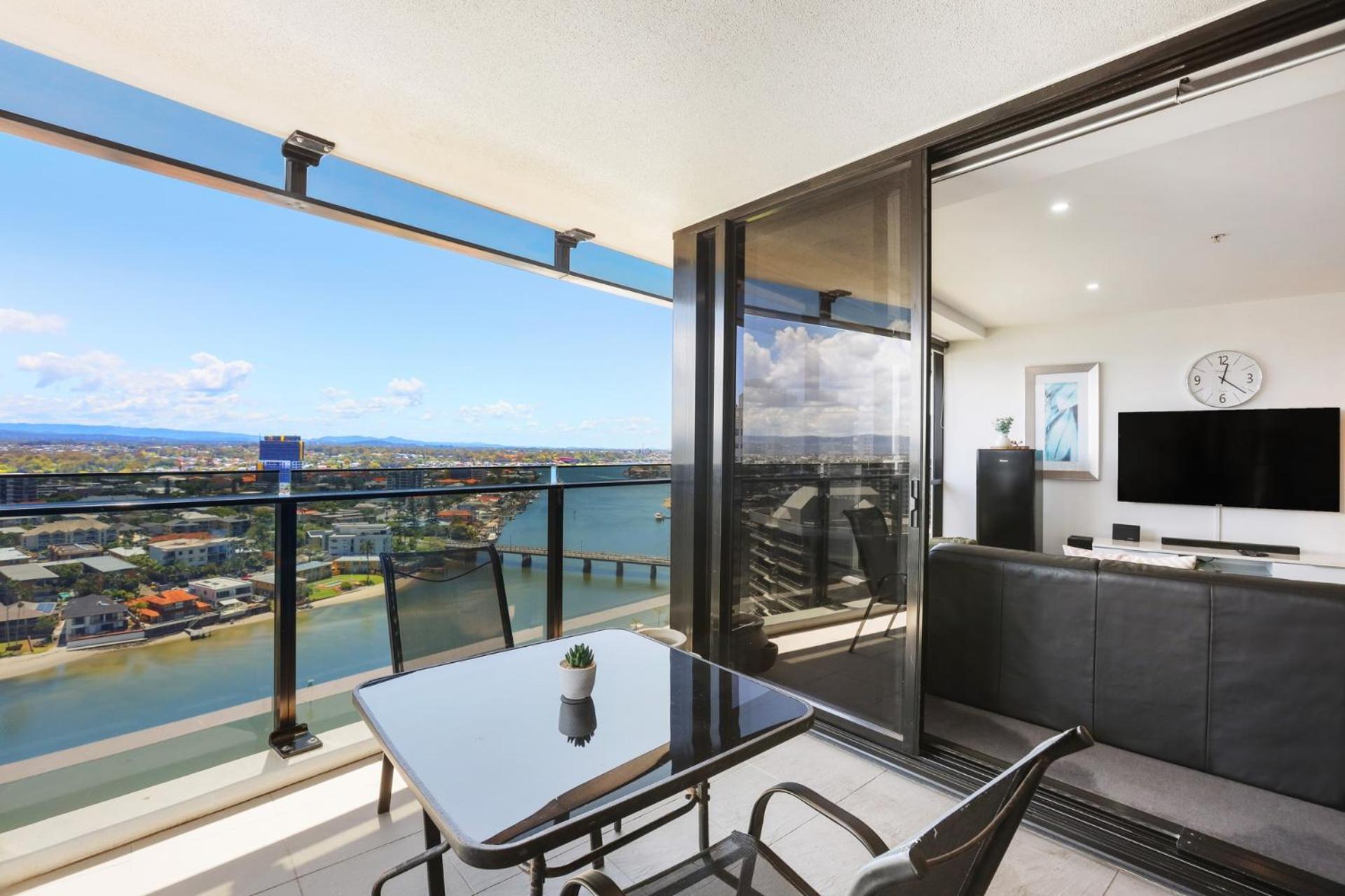 Circle On Cavill 2, 3, 4 & 5 Bedroom Skyhomes & Sub Penthouses By Gold Coast Holidays Εξωτερικό φωτογραφία