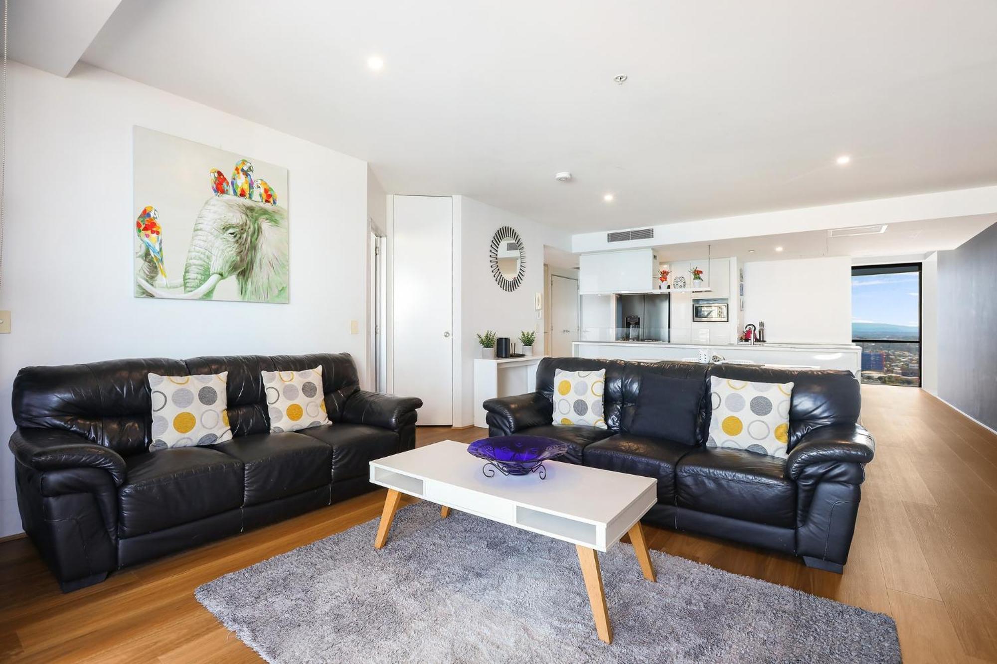Circle On Cavill 2, 3, 4 & 5 Bedroom Skyhomes & Sub Penthouses By Gold Coast Holidays Εξωτερικό φωτογραφία